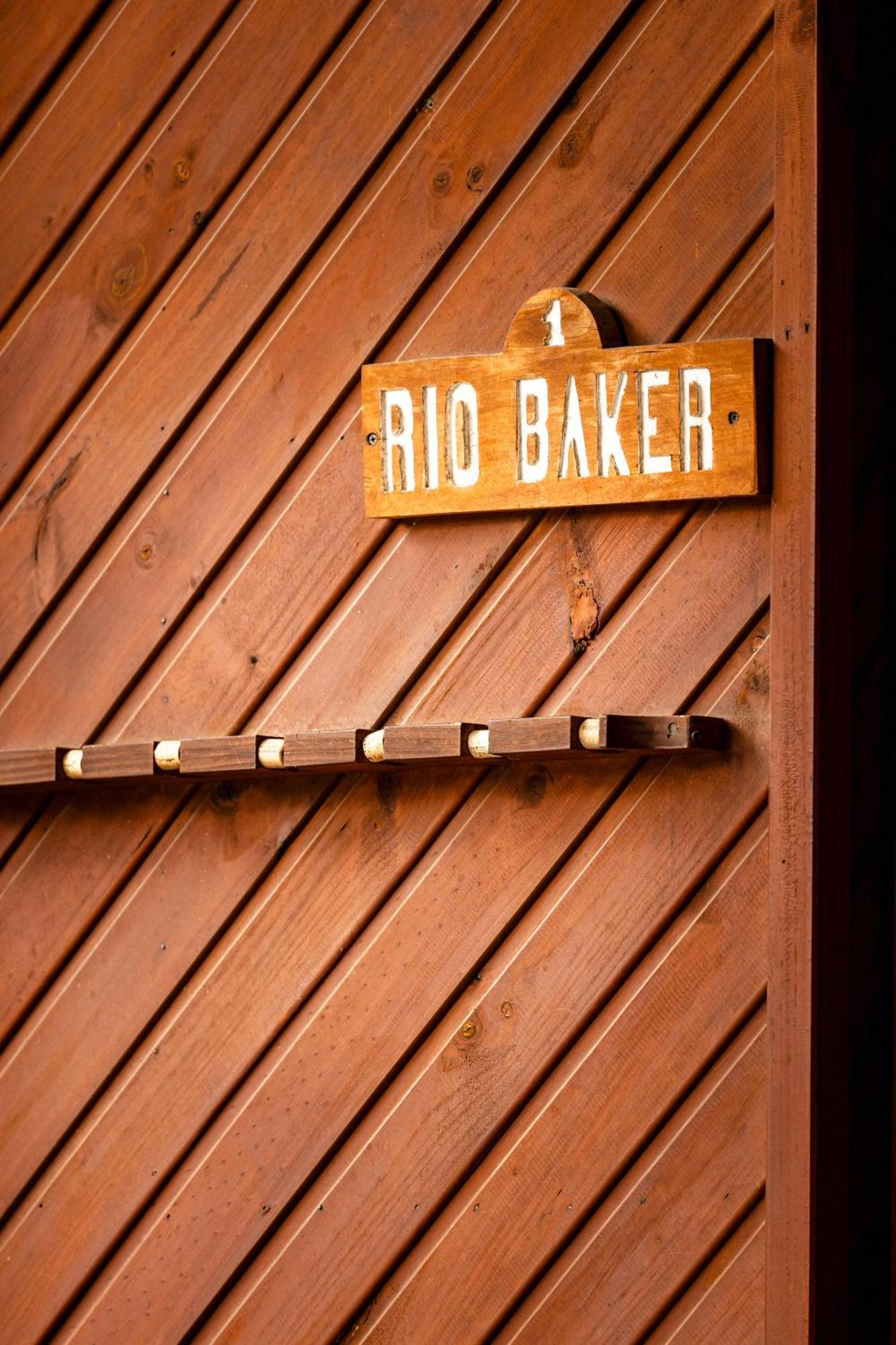 Green Baker Lodge Puerto Bertrand Extérieur photo